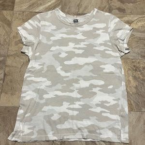 Aerie tan color camouflage t-shirt women's size S